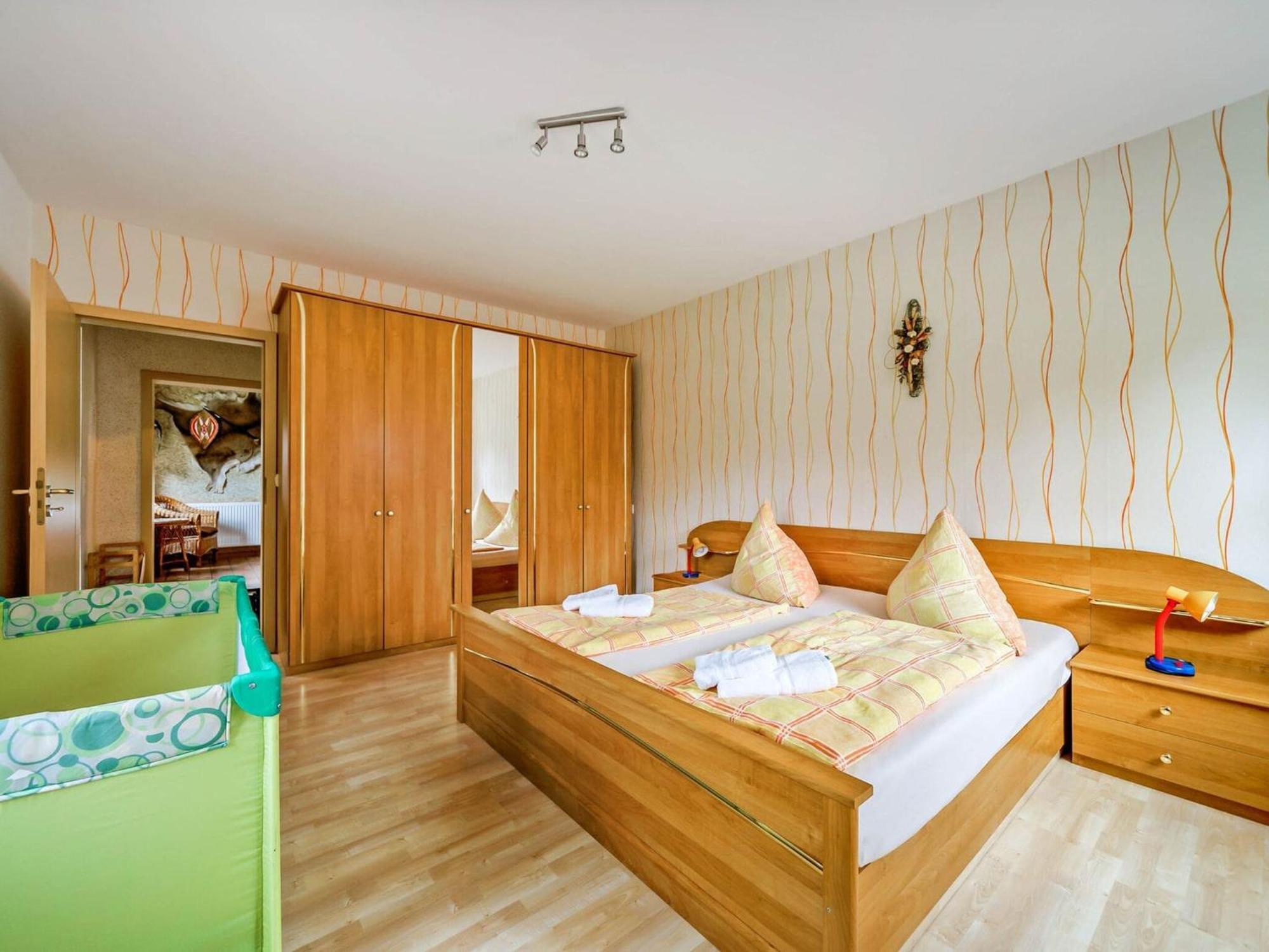 Holiday Home With Shared Pool In J Gersgr N Bad Reiboldsgrün Extérieur photo